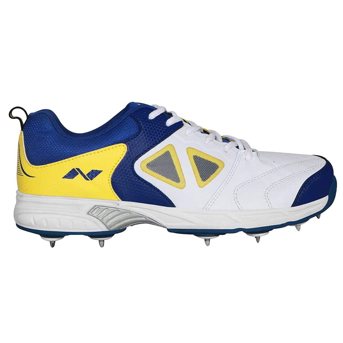 nivia cricket shoes