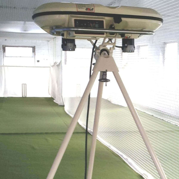 Bola Pro Professional Cricket Bowling Machine (Without Auto Feeder ...