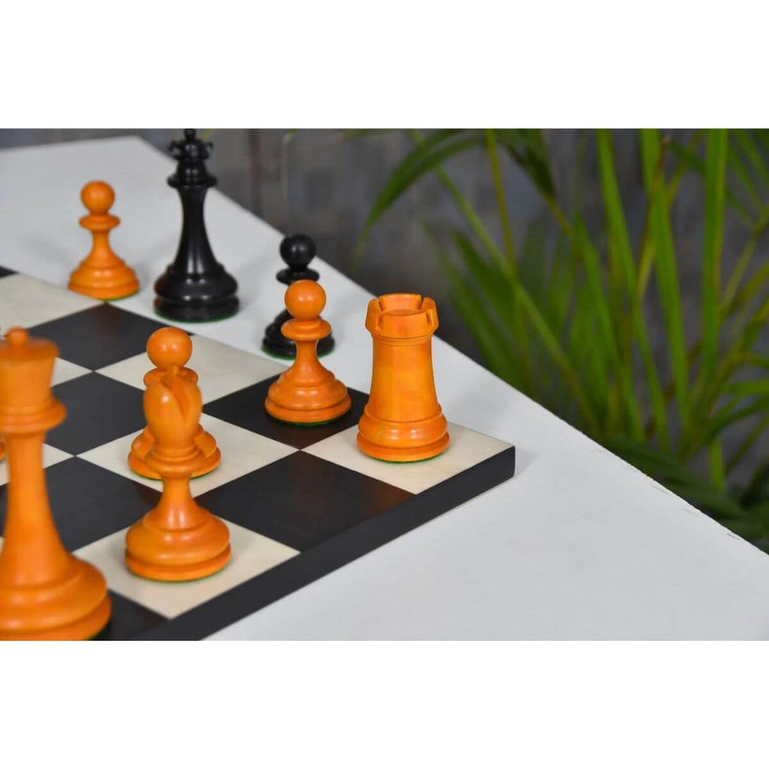 Chessbazaar Repro B & Co 1860s Pieces In Ebony/Antiqued Boxwood - 4