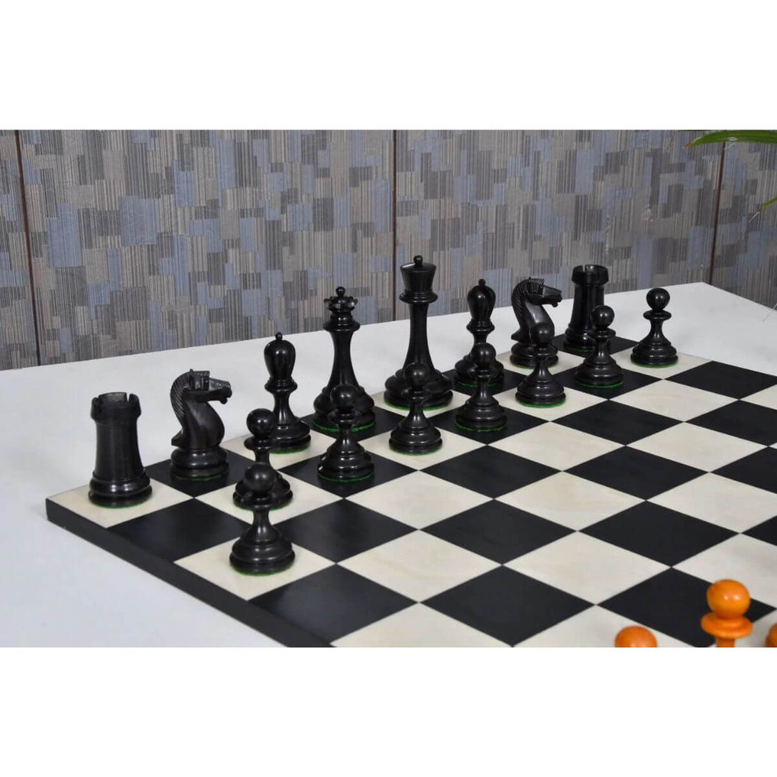 Chessbazaar Repro B & Co 1860s Pieces In Ebony/Antiqued Boxwood - 4