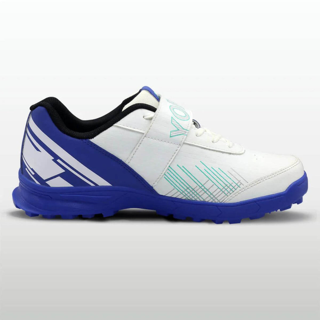 Nivia Yorker 2.0 Cricket Shoes