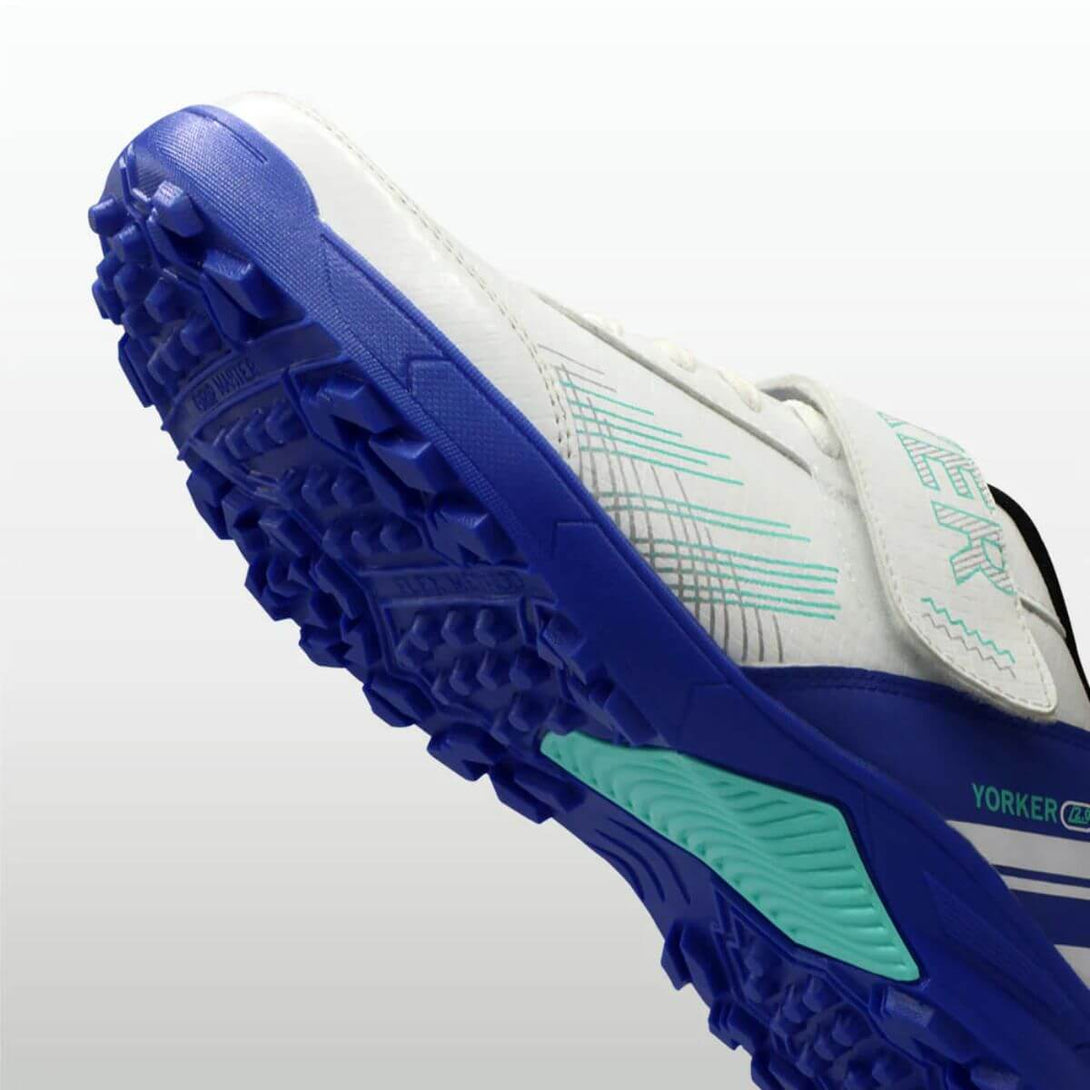 Nivia Yorker 2.0 Cricket Shoes