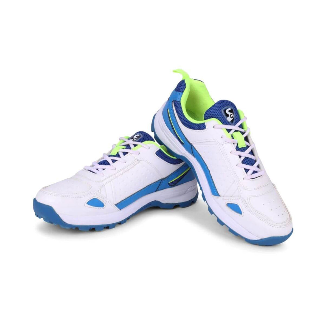 SG Club 6.0 Cricket Studs