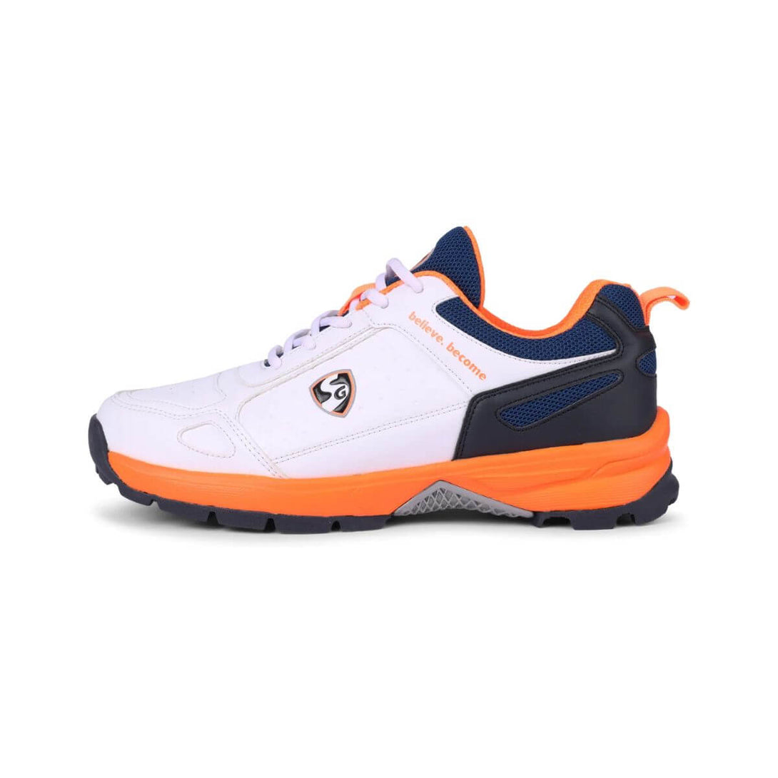 SG Club 6.0 Cricket Studs
