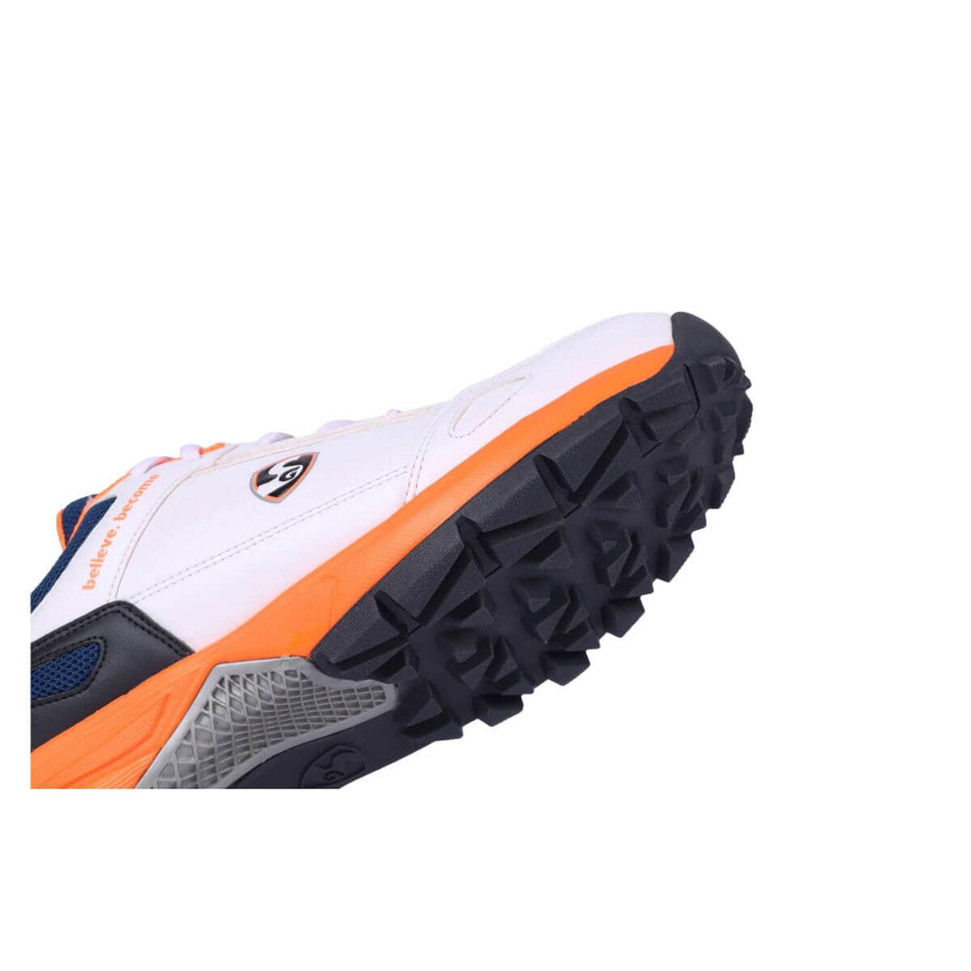 SG Club 6.0 Cricket Studs