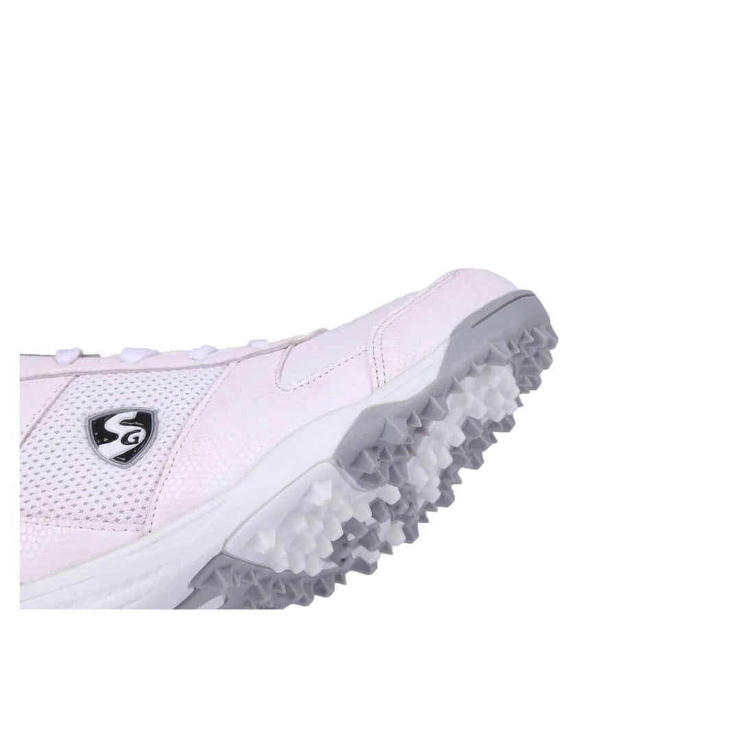 SG Fushion Cricket Studs