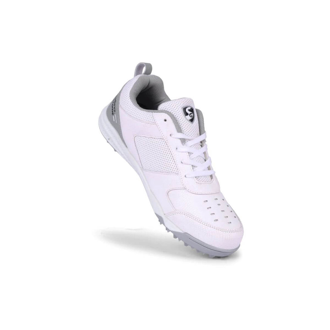 SG Fushion Cricket Studs