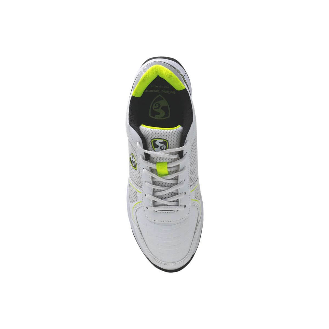 SG Scorer 6.0 Cricket Studs