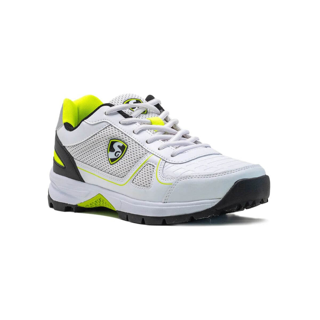 SG Scorer 6.0 Cricket Studs