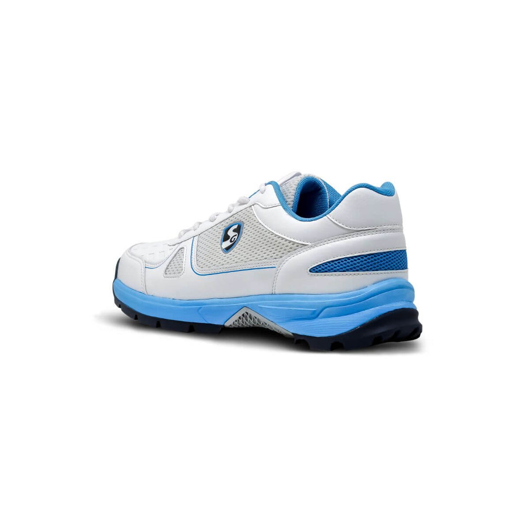 SG Scorer 6.0 Cricket Studs