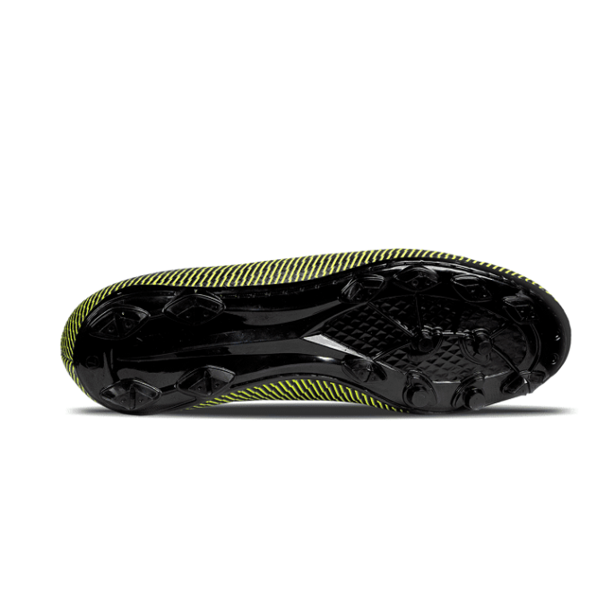 Nivia Carbonite 4.0 Stud Football shoes