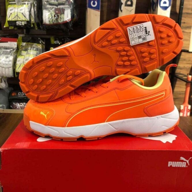 Puma Classicat Rubber Cricket Shoes (Orange)