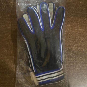 Mikado Padded Football Goal Keeper Gloves
